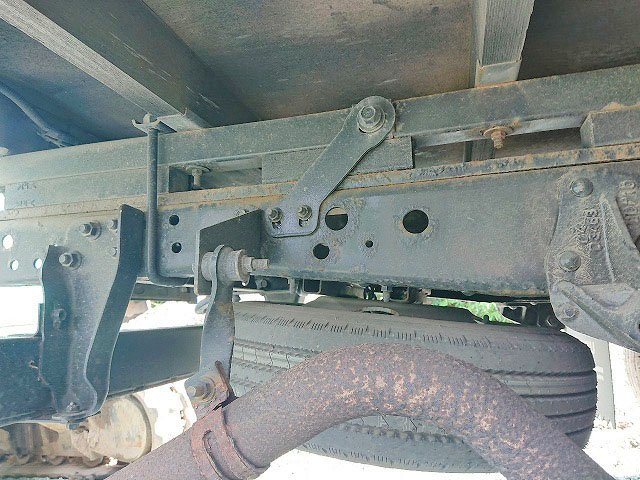 いすゞエルフダブルキャブ（Wキャブ）小型（2t・3t）[写真10]