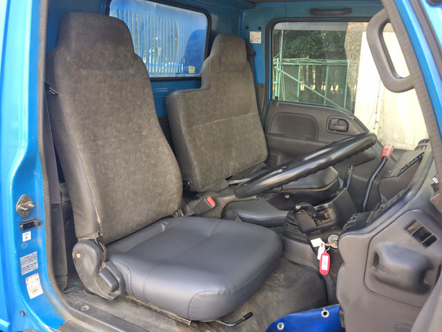 いすゞエルフローダーダンプ小型（2t・3t）[写真32]