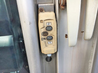 三菱ふそうキャンターアルミウイング小型（2t・3t）[写真13]