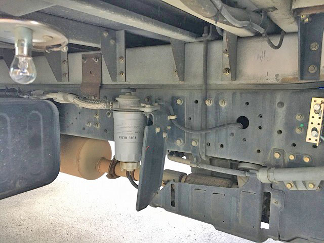 三菱ふそうキャンターアルミウイング小型（2t・3t）[写真17]