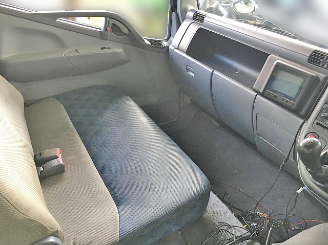 三菱ふそうキャンターアルミウイング小型（2t・3t）[写真26]