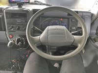 三菱ふそうキャンターアルミウイング小型（2t・3t）[写真28]