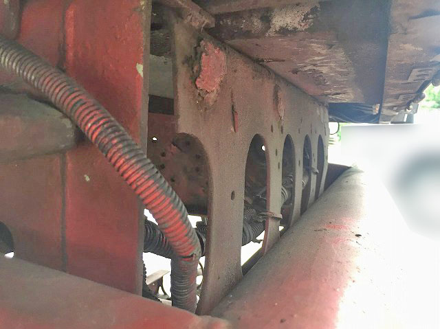 いすゞギガ冷蔵冷凍ウイング大型（10t）[写真13]