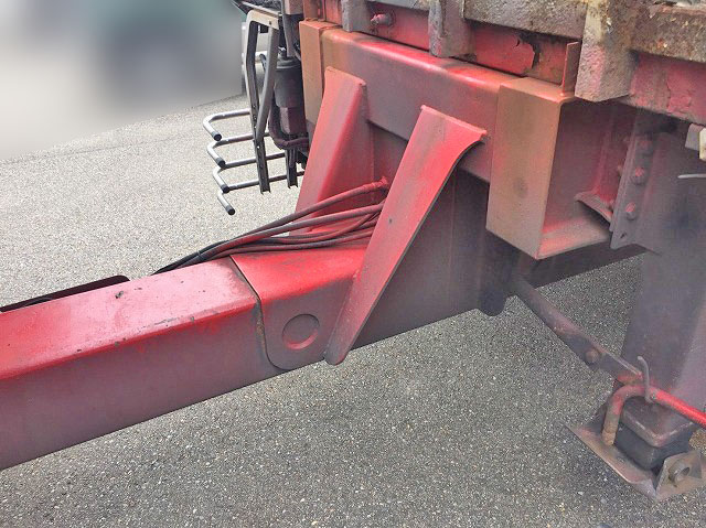 いすゞギガ冷蔵冷凍ウイング大型（10t）[写真20]