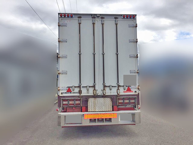 いすゞギガ冷蔵冷凍ウイング大型（10t）[写真24]