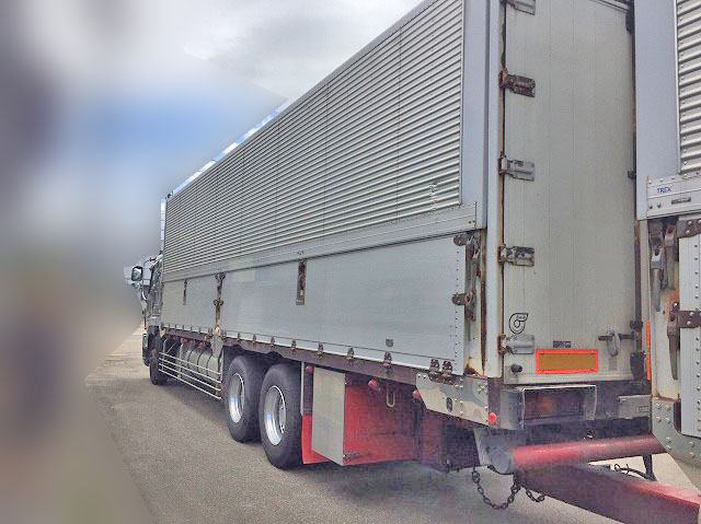 いすゞギガ冷蔵冷凍ウイング大型（10t）[写真04]