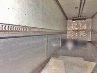 いすゞギガ冷蔵冷凍ウイング大型（10t）[写真07]