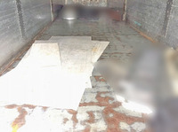 いすゞギガ冷蔵冷凍ウイング大型（10t）[写真09]