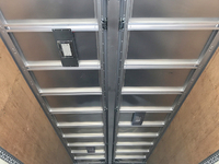 いすゞフォワードアルミウイング中型（4t）[写真16]