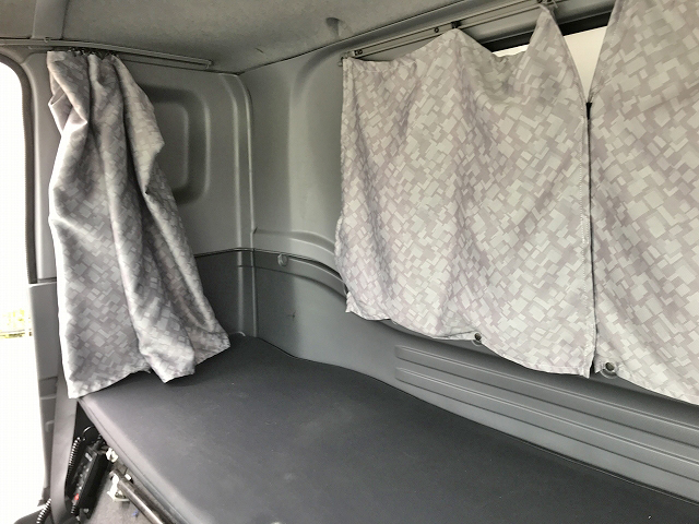 いすゞフォワードアルミウイング中型（4t）[写真33]