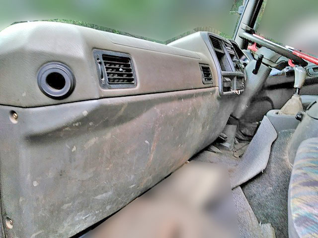 三菱ふそうファイタークレーン3段中型（4t）[写真33]