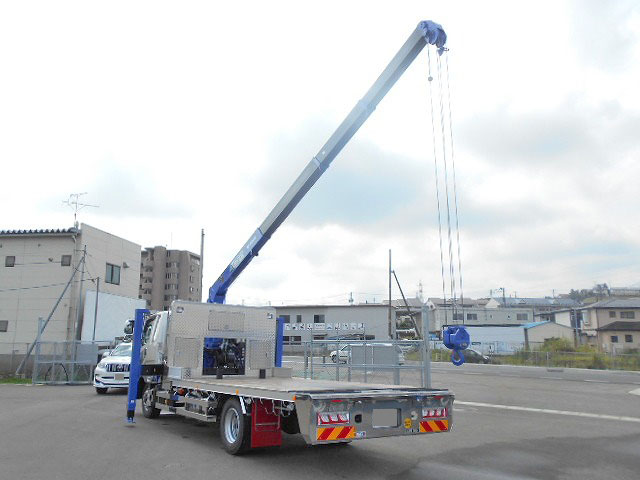 三菱ふそうファイターセルフクレーン4段増トン（6t・8t）[写真02]