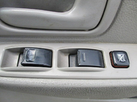 日野デュトロパネルバン小型（2t・3t）[写真20]