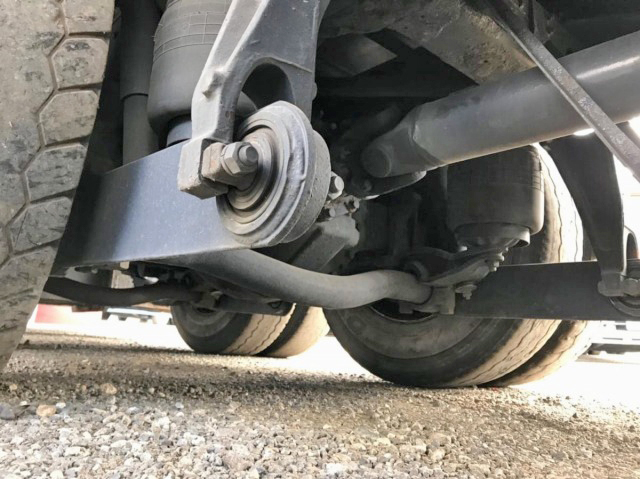 UDトラックスクオンアルミウイング大型（10t）[写真20]