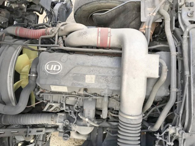 UDトラックスクオンアルミウイング大型（10t）[写真25]