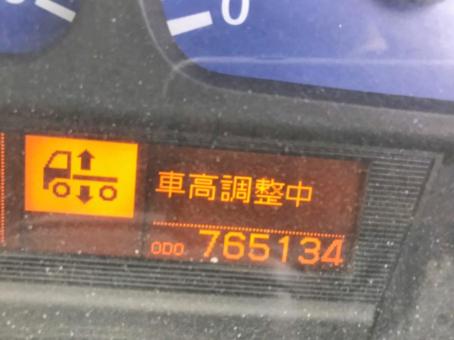 UDトラックスクオンアルミウイング大型（10t）[写真35]