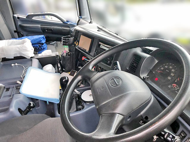 日野プロフィアアルミウイング大型（10t）[写真21]