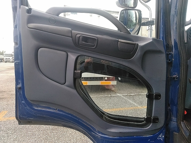 日野レンジャーアルミウイング増トン（6t・8t）[写真25]