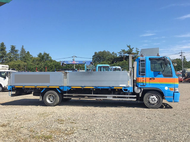 日野レンジャーアルミブロック中型（4t）[写真06]