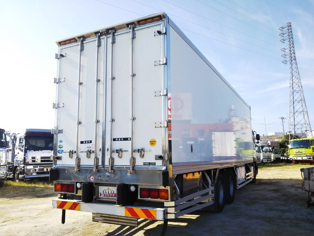 UDトラックスクオン冷凍車（冷蔵車）大型（10t）[写真02]