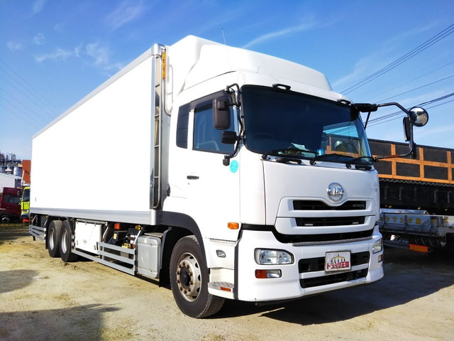 UDトラックスクオン冷凍車（冷蔵車）大型（10t）[写真03]