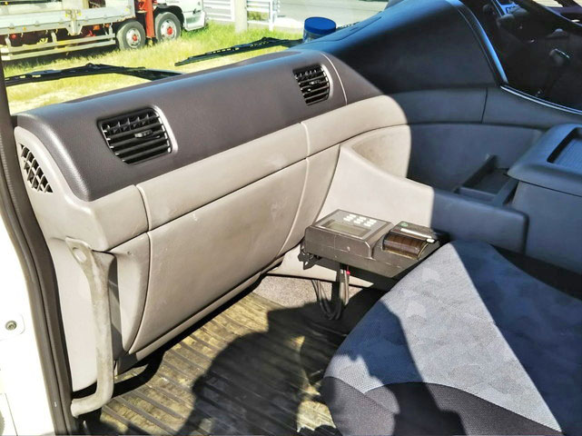 UDトラックスクオン冷凍車（冷蔵車）大型（10t）[写真31]