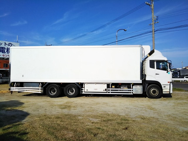 UDトラックスクオン冷凍車（冷蔵車）大型（10t）[写真07]