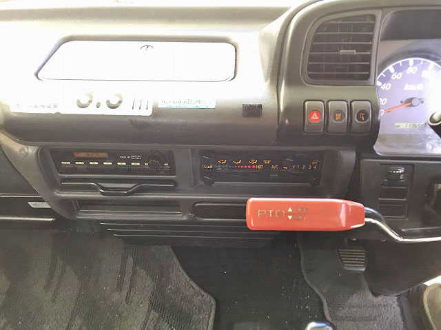 いすゞエルフ高所作業車小型（2t・3t）[写真18]