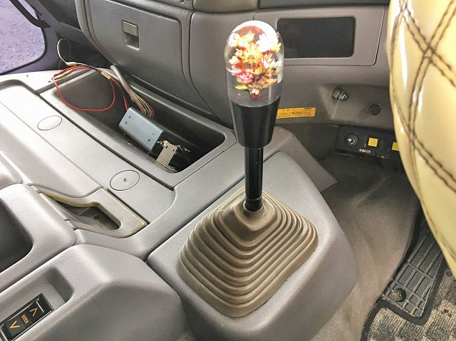 日野プロフィアダンプ大型（10t）[写真24]