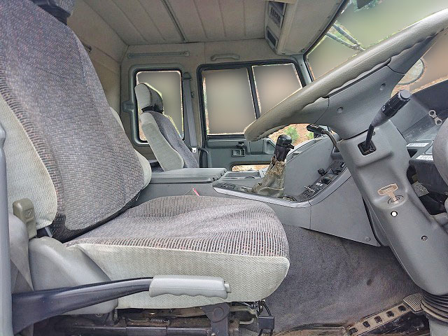 三菱ふそうスーパーグレートトレーラーヘッド（トラクターヘッド）大型（10t）[写真19]