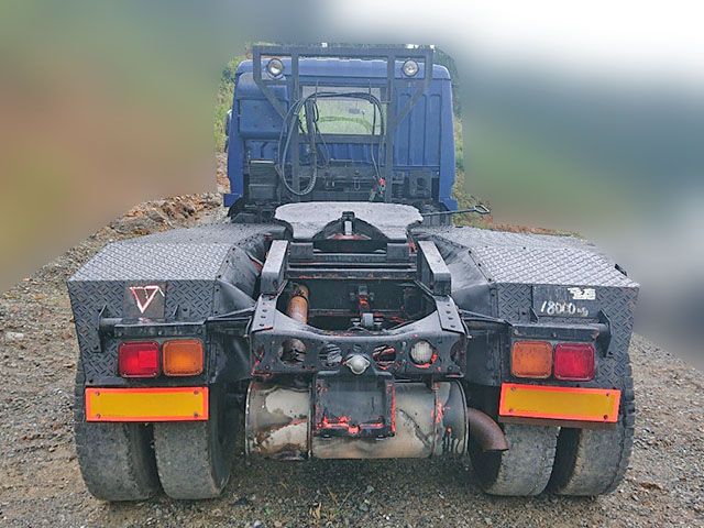 三菱ふそうスーパーグレートトレーラーヘッド（トラクターヘッド）大型（10t）[写真05]