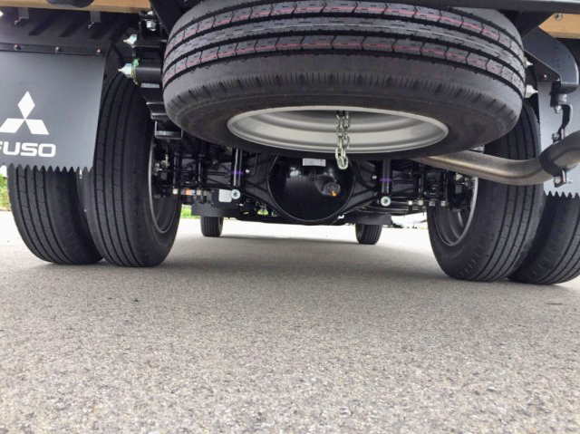 三菱ふそうキャンター平ボディ小型（2t・3t）[写真10]