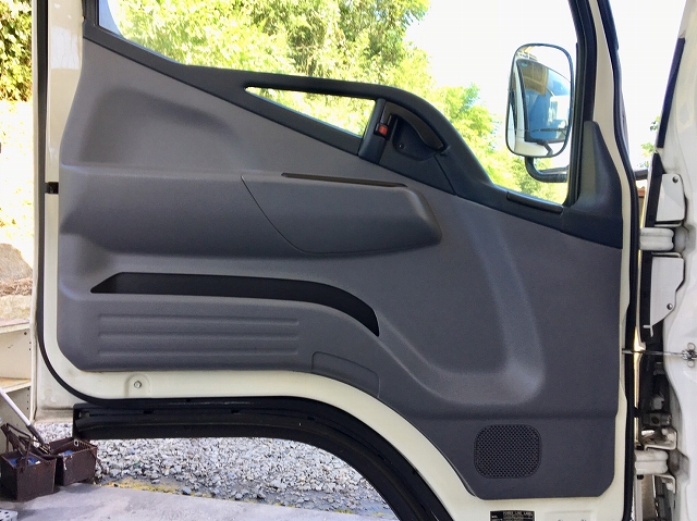 いすゞキャンター冷凍車（冷蔵車）小型（2t・3t）[写真26]