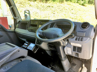 いすゞキャンター冷凍車（冷蔵車）小型（2t・3t）[写真32]