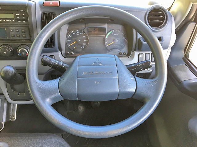 いすゞキャンター冷凍車（冷蔵車）小型（2t・3t）[写真37]