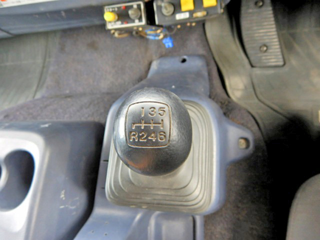 日野レンジャーダンプ増トン（6t・8t）[写真29]