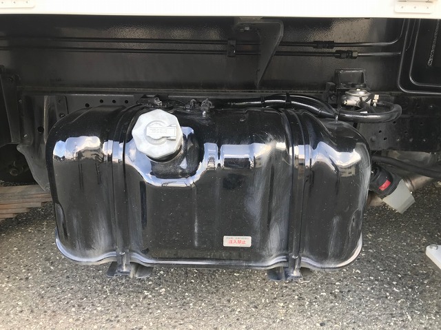 いすゞエルフ高所作業車小型（2t・3t）[写真21]