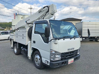 いすゞエルフ高所作業車小型（2t・3t）[写真03]