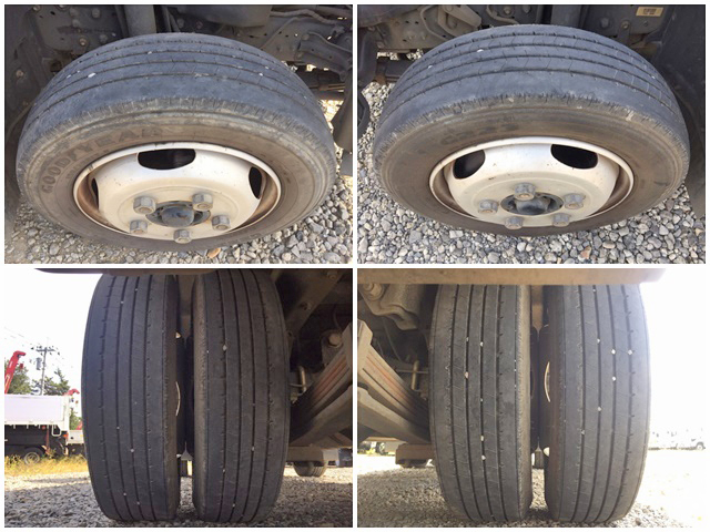 トヨタトヨエース平ボディ小型（2t・3t）[写真23]