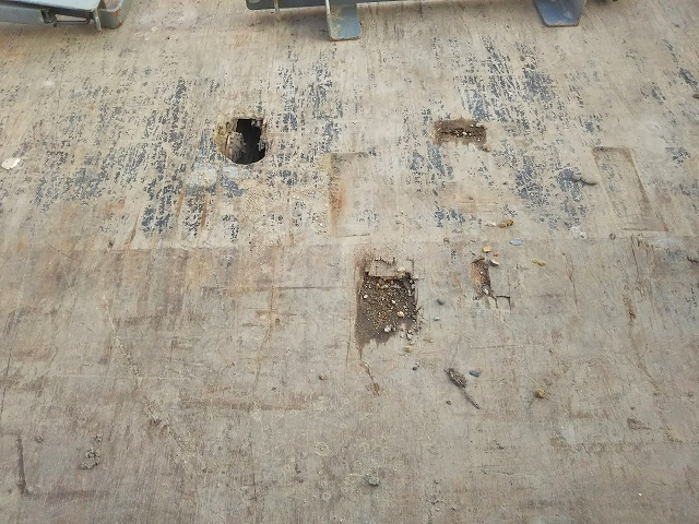 三菱ふそうキャンター平ボディ小型（2t・3t）[写真12]