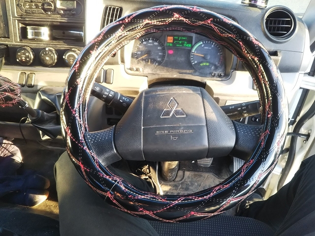 三菱ふそうキャンター平ボディ小型（2t・3t）[写真27]