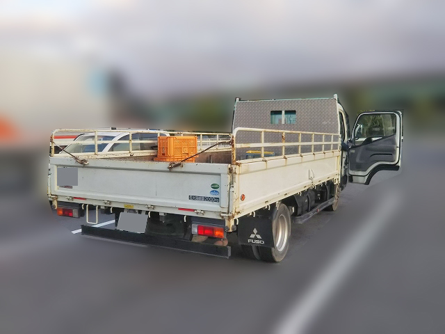 三菱ふそうキャンター平ボディ小型（2t・3t）[写真03]