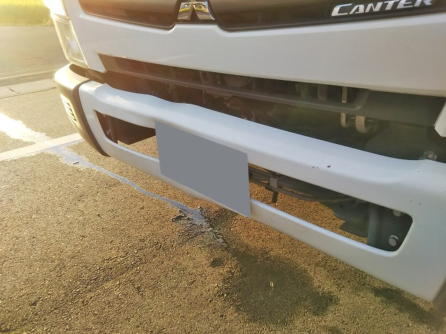 三菱ふそうキャンター平ボディ小型（2t・3t）[写真07]