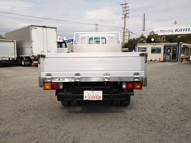 三菱ふそうキャンターアルミブロック小型（2t・3t）[写真11]