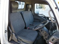 三菱ふそうキャンターアルミブロック小型（2t・3t）[写真28]