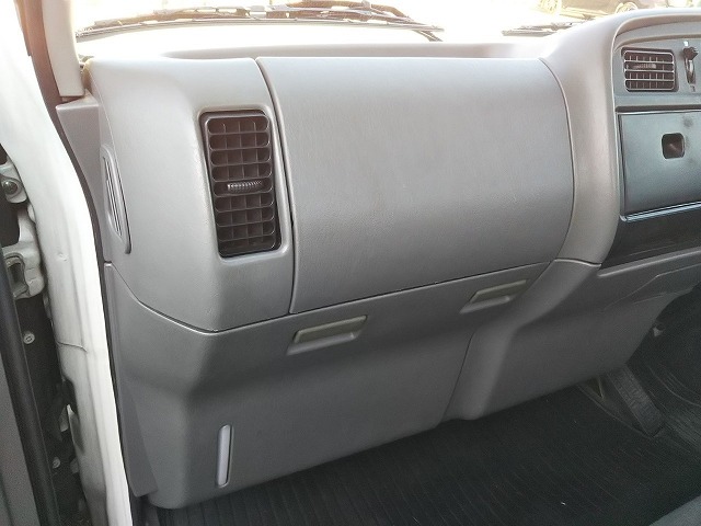 三菱ふそうキャンターアルミブロック小型（2t・3t）[写真30]