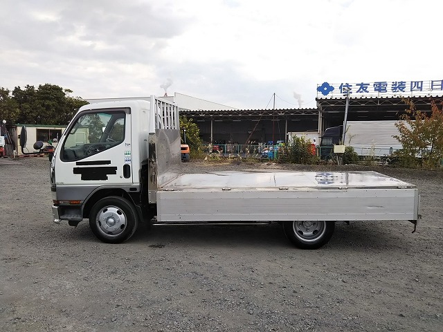 三菱ふそうキャンターアルミブロック小型（2t・3t）[写真06]