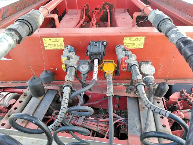 いすゞギガトレーラーヘッド（トラクターヘッド）大型（10t）[写真19]