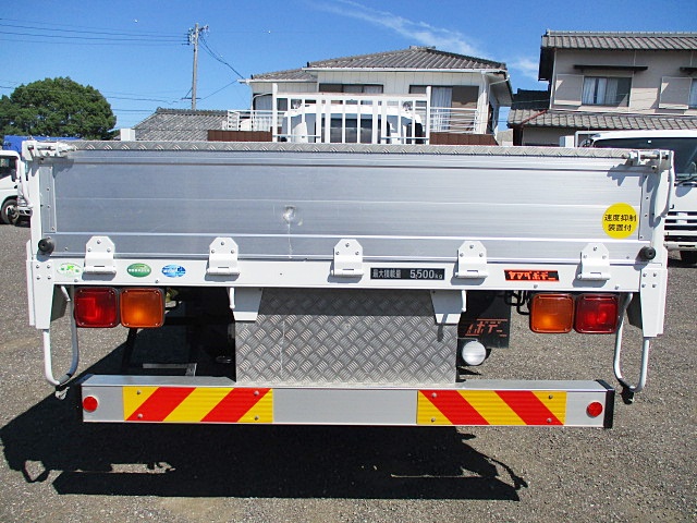 いすゞフォワードアルミブロック増トン（6t・8t）[写真05]