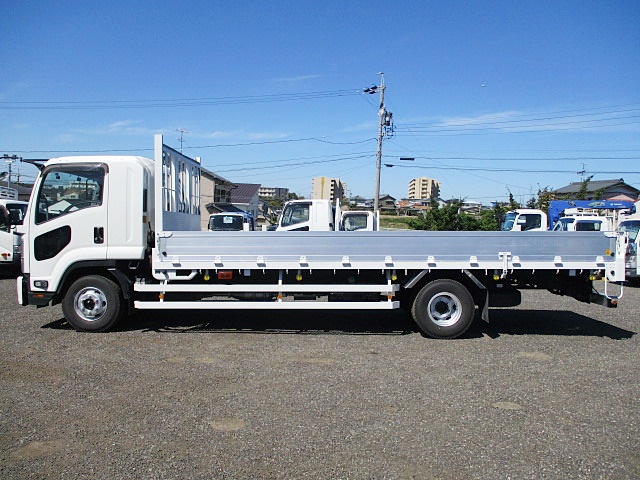 いすゞフォワードアルミブロック増トン（6t・8t）[写真08]